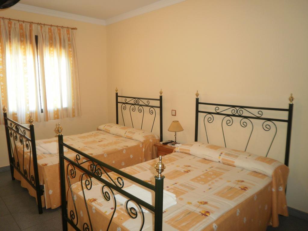 Hostal Miraflor De Las Cadenas Cuacos De Yuste Esterno foto